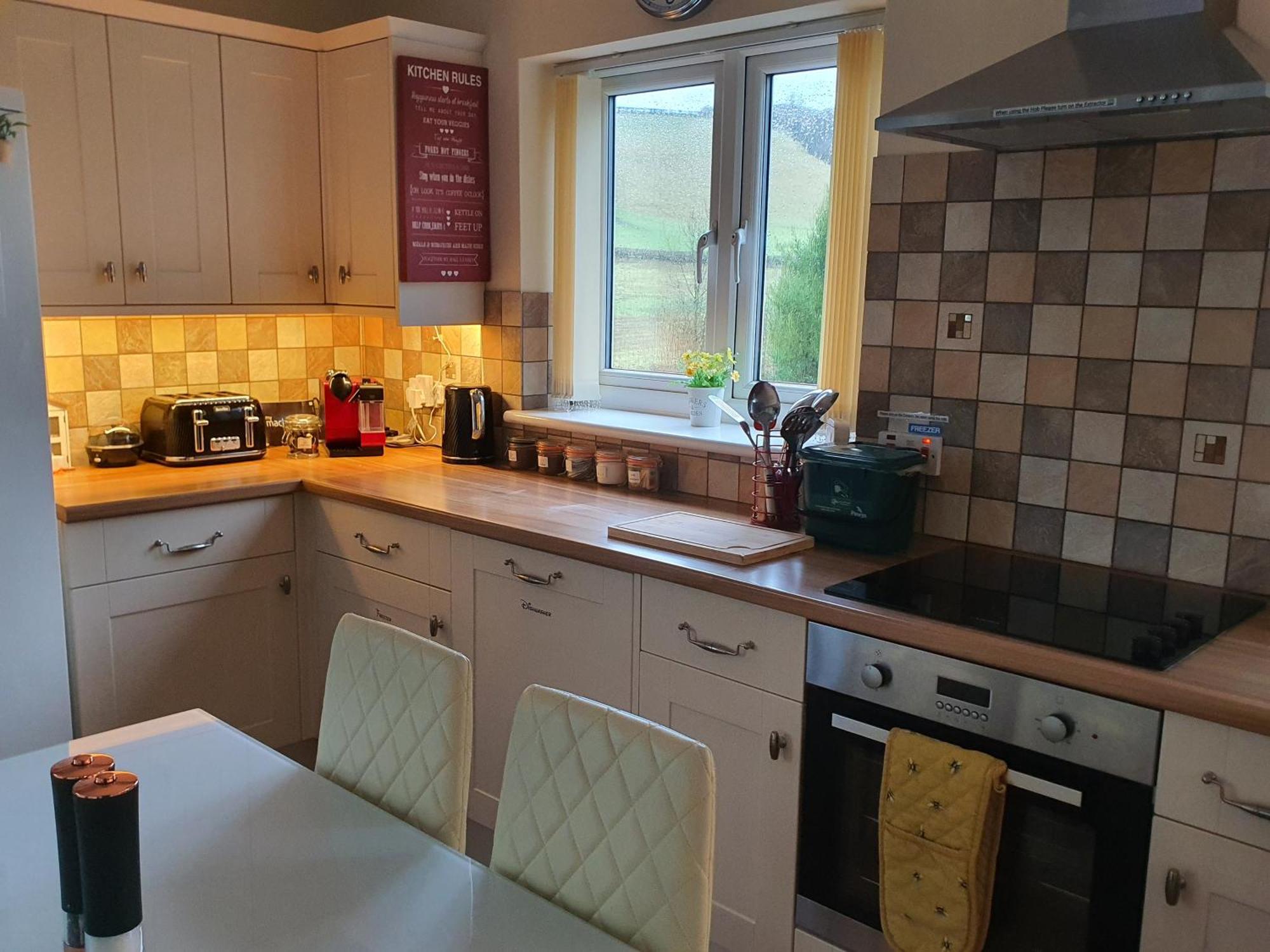 Idyllic 2 Bedroom Self-Contained Upsidedown Annexe Llandrindod Wells Exterior photo